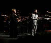 14.04.2018-Сопругата на Претседателот на Република Македонија, г-ѓа Маја Иванова, присуствуваше на Гала концертот на младиот уметник Вејчеслав Поповски, што се одржа во Македонската опера и балет. 