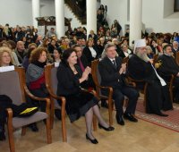 07.01.2015-Покровител на божикниот концерт е сопругата на претседателот на Република Македонија, г-ѓа Маја Иванова.