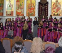 07.01.2015-Претседателот Иванов и неговата сопруга, г-ѓа Маја Иванова, вечерва во црквата „Рождество на Пресвета Богородица“ во Скопје присуствуваа на божикниот концерт „10 години Божик - слава“ на женскиот камерен хор „Св. Злата Мегленска“.